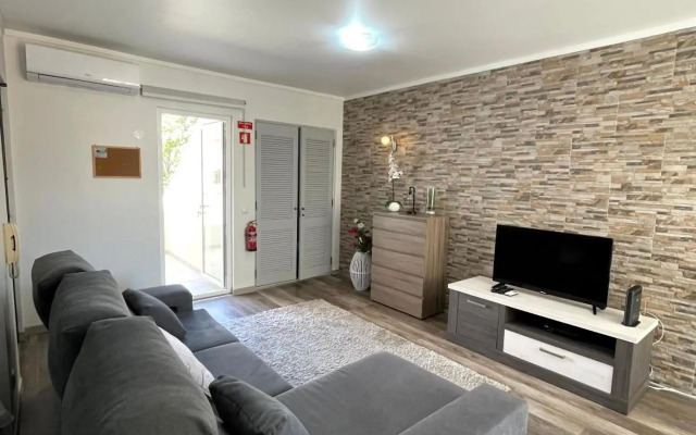 Marina Plaza - Apartments