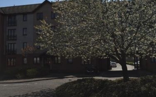 Edinburgh Lochend Apartment