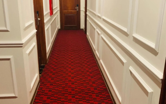 Paragon House & Residence