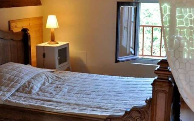 La Maison Blanche Des Acacias