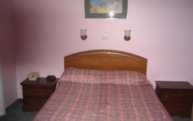 El Rancho Motel