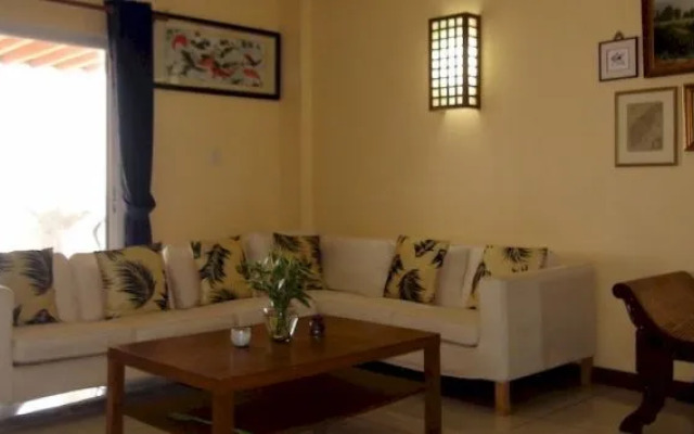 Squares Beachfront Apartments