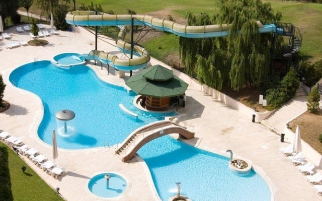 Klassis Golf & Country Club