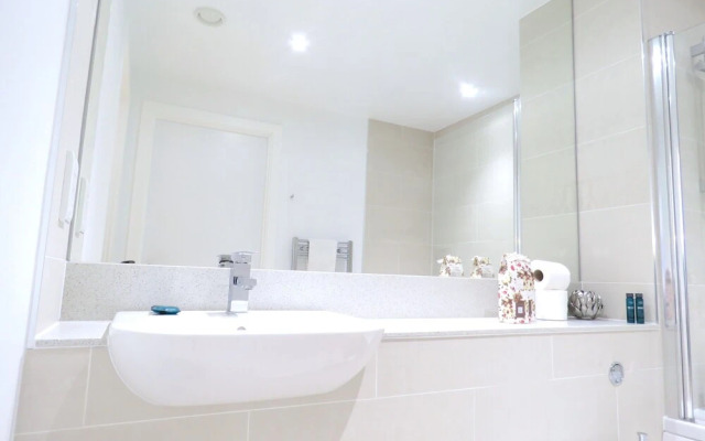 Tudors eSuite Grand Central Aparthotel