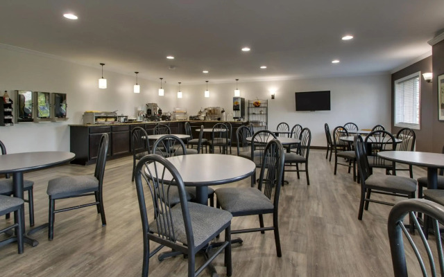 Greenfield Inn and Suites Elizabethtown, KY I65 Exit 94