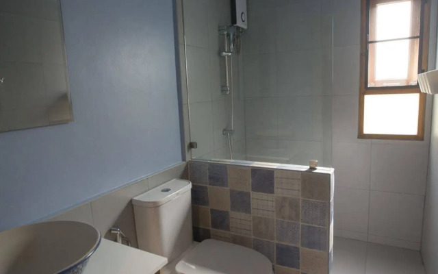 Vera Nidhra - Self check-in after 6pm