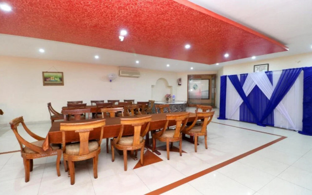 Hotel White Spott By OYO Rooms