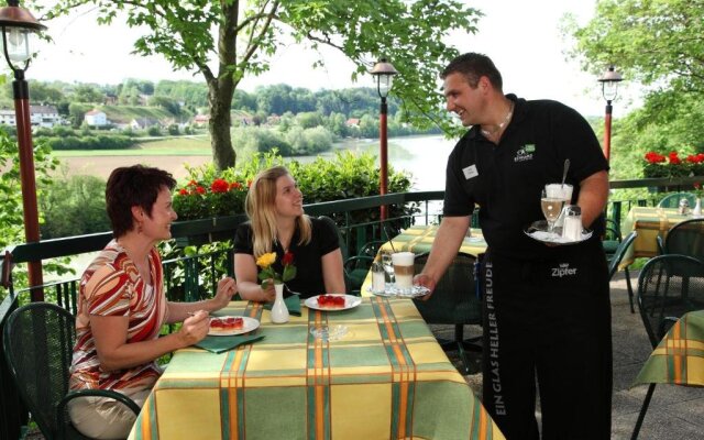 Eckhard Landhotel