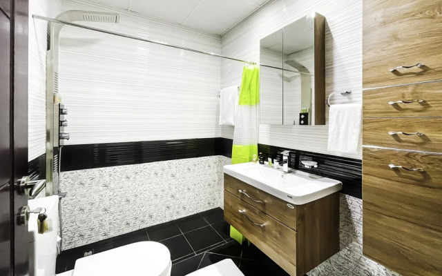 ST-Glamz-812 by bnbme homes