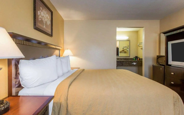 Quality Inn San Bernardino - Loma Linda