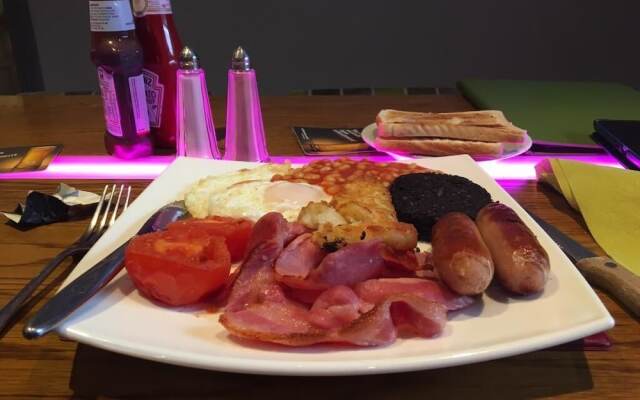 Coasting Pilot Hotel