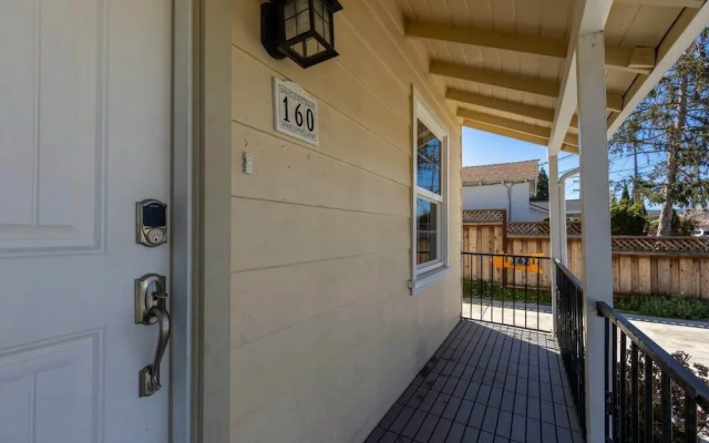@ Marbella Lane - Convenient Home in Sunnyvale