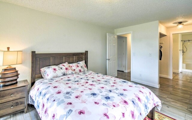 Stunning Hood Canal Getaway w/ Private Deck!
