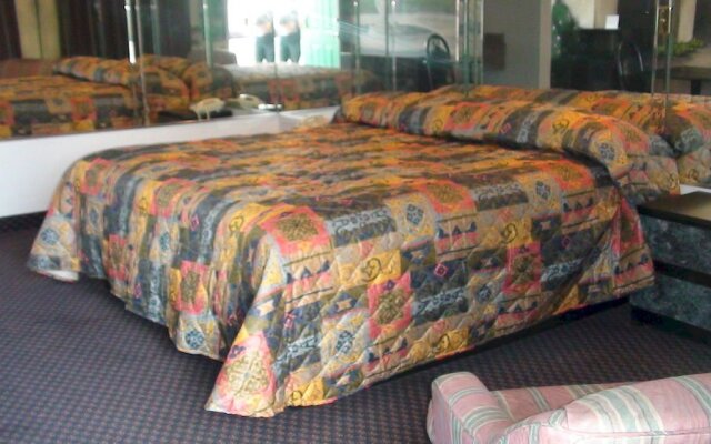 Safari Inn