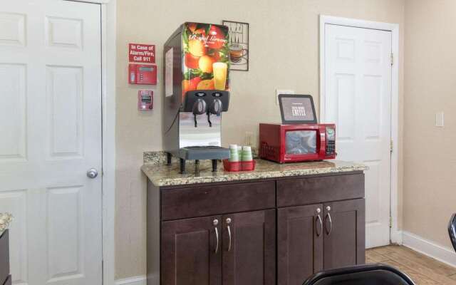 Econo Lodge Virginia Beach Town Center