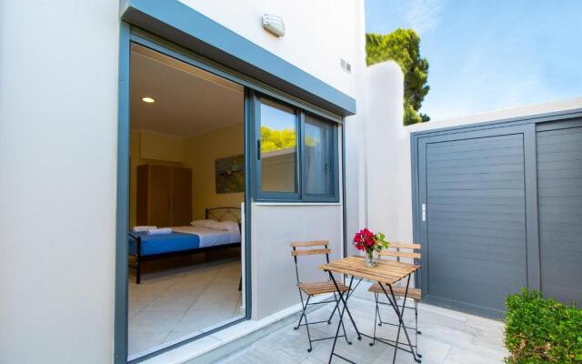 Fotis Apartments