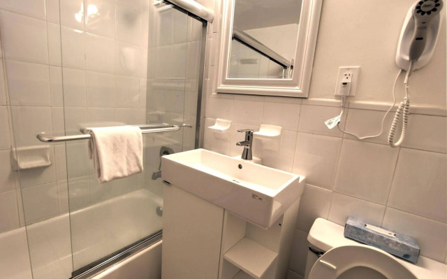 Deluxe Private Studios at the Casablanca