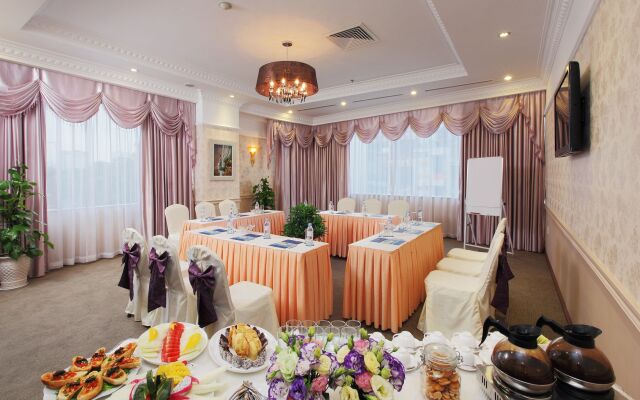 Ha Long DC Hotel