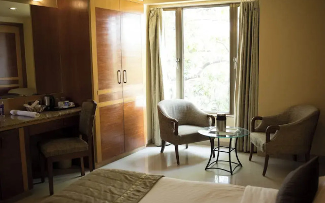 The Deccan Royaale