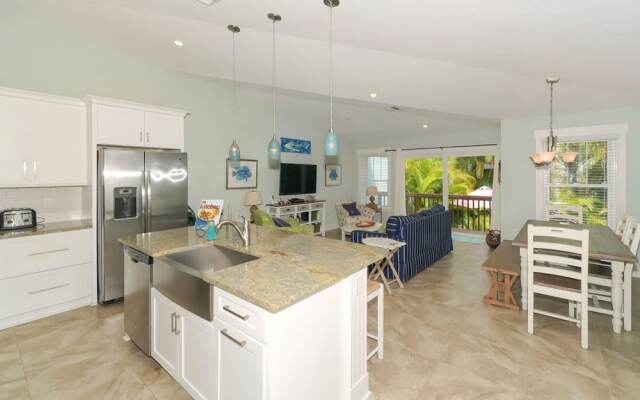 Azure Tides Apartment 3