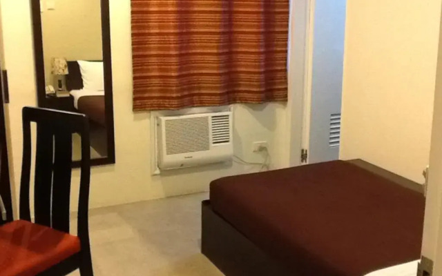 One Hive Hotel and Suites