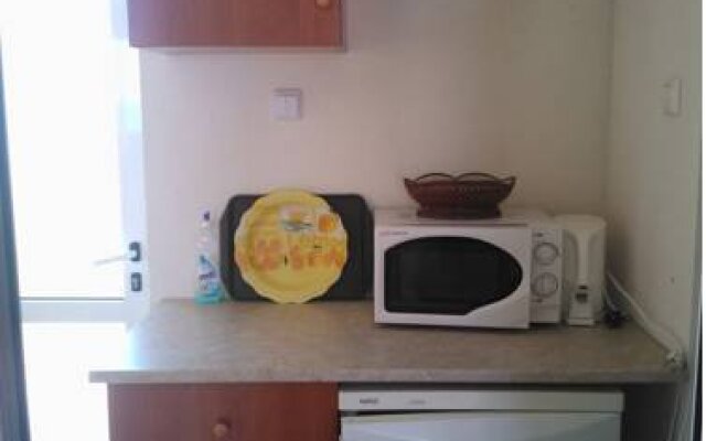 Guest House Evin Rai