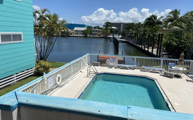 Holiday Court 16 - Beacon