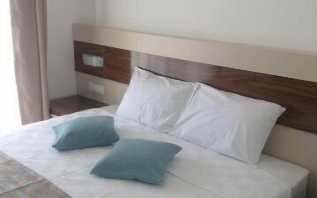 Cotton Boutique Hotel 16+