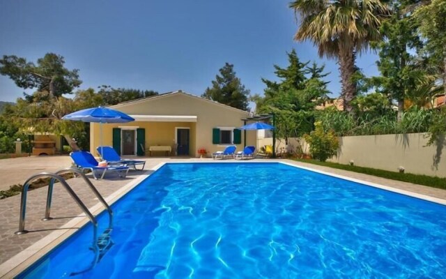 Nyktelia Holiday Villa