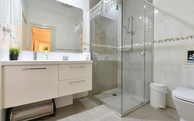 King II - you can honestly walk to Bimbadgen and Hope Estate concerts – Bathroom – Pokolbin