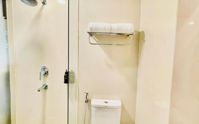 Golden Tulip Essential Tangerang