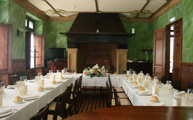 Don Felix Hotel y Restaurante