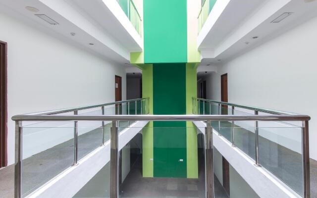 OYO 90422 T-signature Hotel Kuala Lumpur