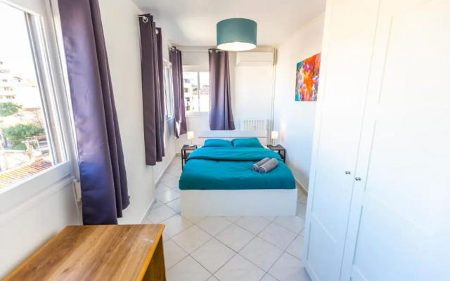 Superbe 100m2 - 2 Balcons - Proche Gare - Climatisé