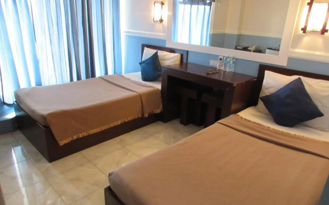 Oyster Plaza Hotel