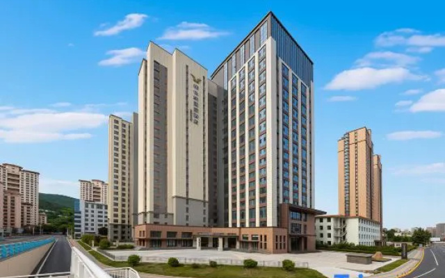 Vienna International Hotel (Tianshui Wanda Plaza Hongqiao) – Outside – Tianshui