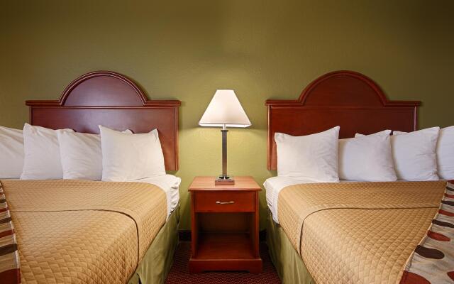 Best Western Luxbury Inn Fort Wayne