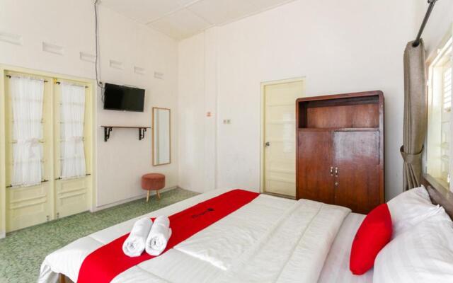 RedDoorz Syariah near Titik Nol Yogyakarta