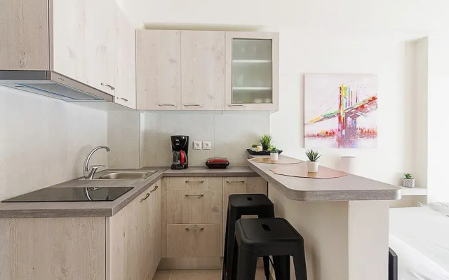 Modern Athens Studio by Cloudkeys