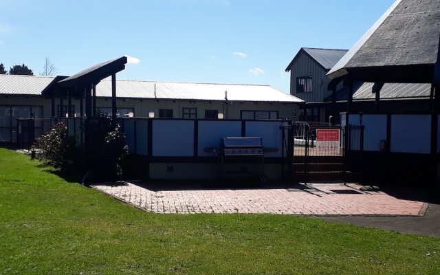 Tokaanu Hotel