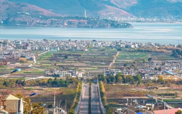 Blue Sea Light Language Homestay