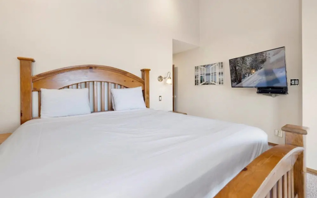 Forest Shores Lake View Condo #2250
