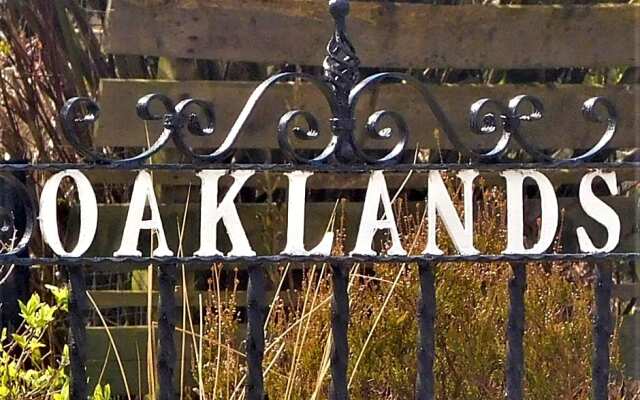 Oaklands Bed and Breakfast