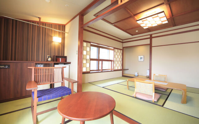 Omiya Ryokan