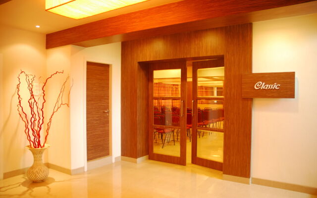 Hotel Mourya Residency