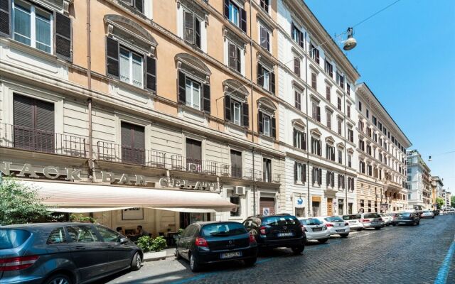 Luxury Cavour
