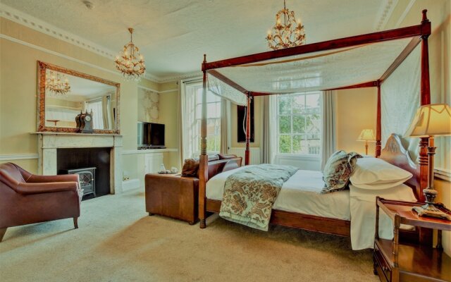 White Linen Guest House