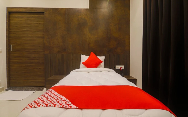 Capital O 36008 Comfort Hotel