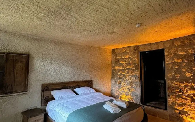Kayaharman Cave Suites