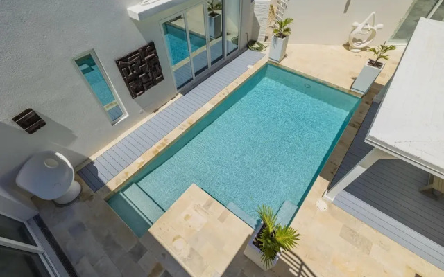 4 4 5 Rooftoppoolpingponggazebonear Ritz Beach